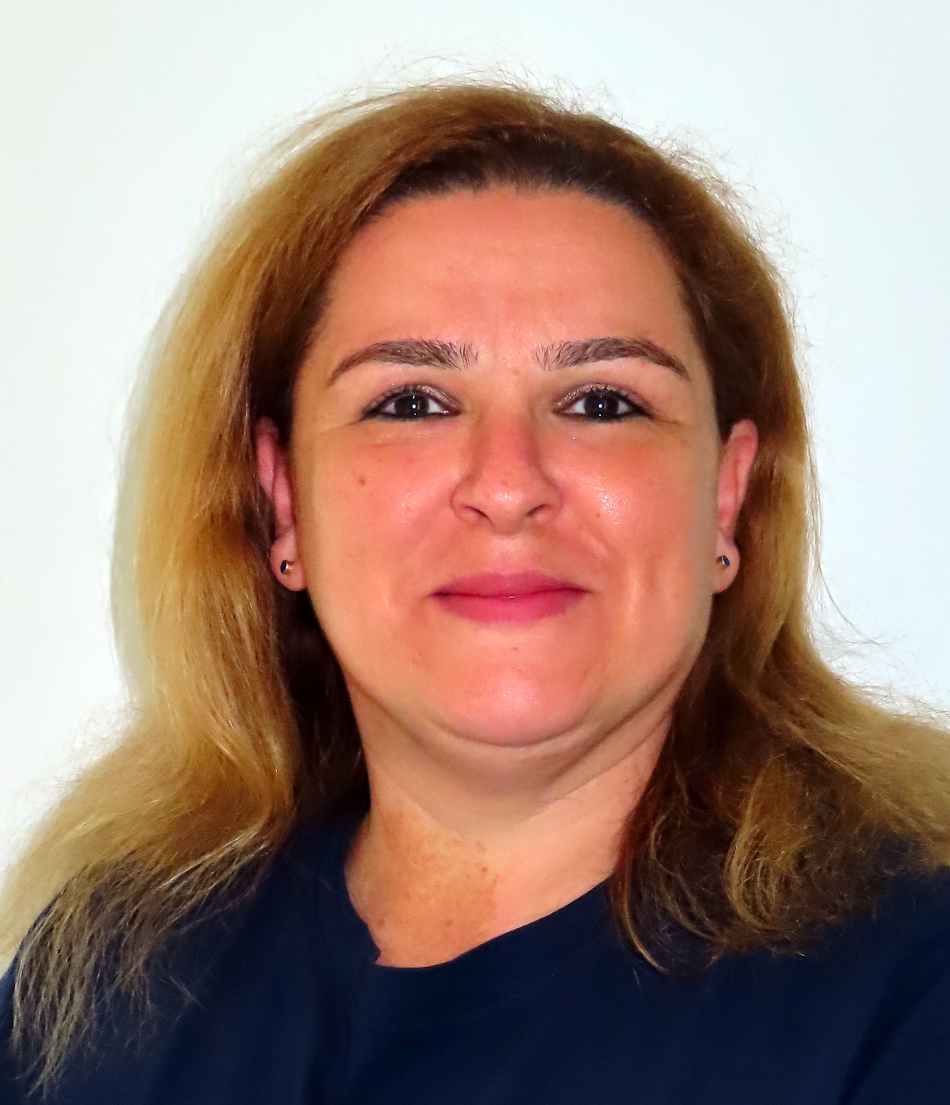 Frau Senay Koc